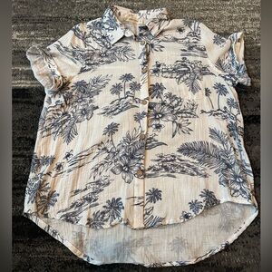 OCEAN DRIVE Floral Short Sleeved Collared Button Down